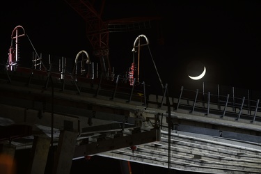 Genova - moncone ovest Ponte Morandi in attesa di essere demolit