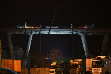 Genova - moncone ovest Ponte Morandi in attesa di essere demolit