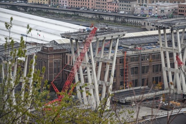 20190407 demolizione pila5 Morandi