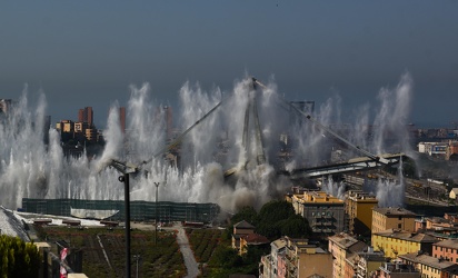 implosione ponte Morandi