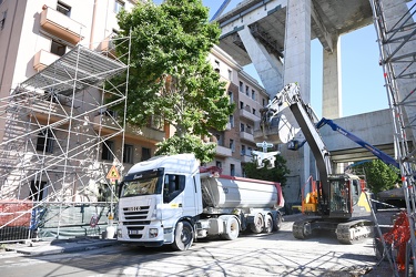 Genova - le ultime foto sotto il ponte Morand