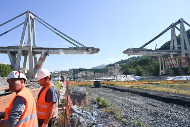 Genova - le ultime foto sotto il ponte Morand