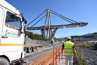 Genova - le ultime foto sotto il ponte Morand