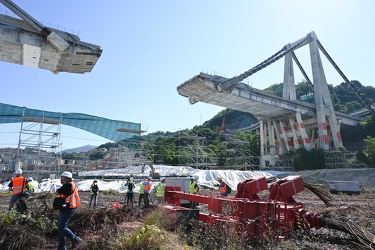 Genova - le ultime foto sotto il ponte Morand