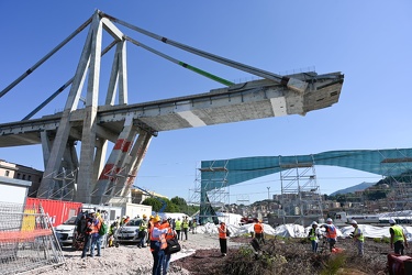 Genova - le ultime foto sotto il ponte Morand