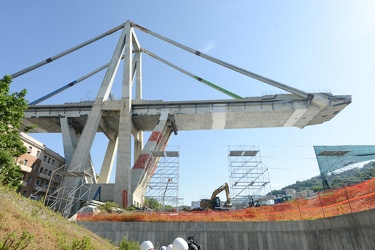 Genova - le ultime foto sotto il ponte Morand