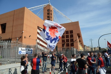 Genova, stadio Ferraris - la protesta dei tifosi genoani sotto l