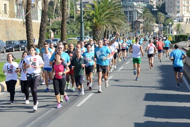 Genova - corso Italia - la corsa per beneficenza di Radio19 - ra