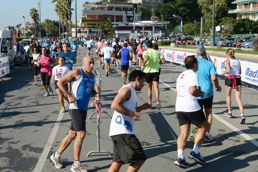 Genova - corso Italia - la corsa per beneficenza di Radio19 - ra