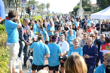 Genova - corso Italia - la corsa per beneficenza di Radio19 - ra