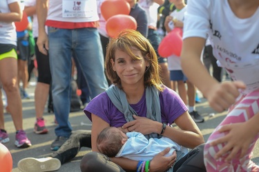 Genova - la corsa StraGenova nel porto sotto la lanterna