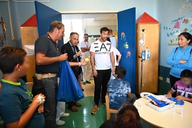 Genova, ospedale Gaslini - il campione di tennis Fabio Fognini i
