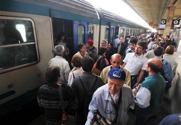 Genova - stazione Brignole - viaggio con i pendolari