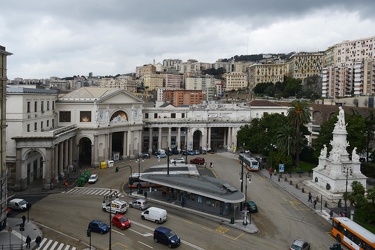 Genova - stazione ferroviaria Piazza Principe - si avviano a con