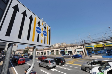 Genova - Piazza delle Americhe - nuova corsia gialla
