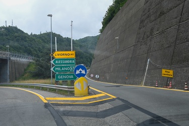 Genova - rallentamenti in autostrada A26 da Masone verso Genova 