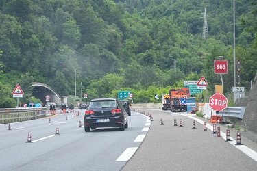 Genova - rallentamenti in autostrada A26 da Masone verso Genova 