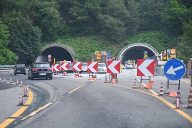 Genova - rallentamenti in autostrada A26 da Masone verso Genova 