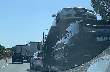 Autostrada tra Varazze e Genova, in direzione Genova, prima del 