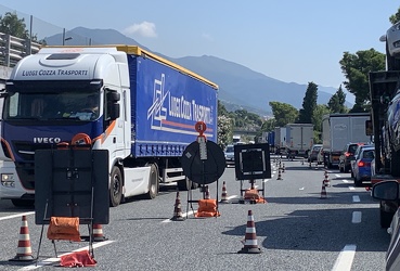 Autostrada tra Varazze e Genova, in direzione Genova, prima del 