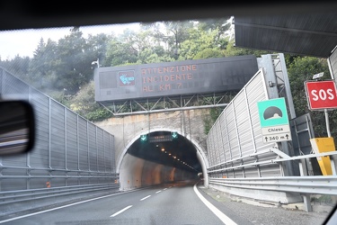 Genova, autostrada - cartelli incidente poco prima dell‚Äôuscita