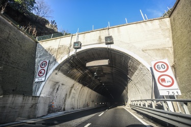 reportage gallerie autostrade A7 10 12 26 Ge 04012020-6974