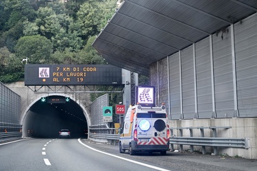 Genova, reportage sulla autostrada A10 tra aeroporto e arenzano