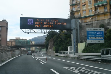 Genova, reportage sulla autostrada A10 tra aeroporto e arenzano