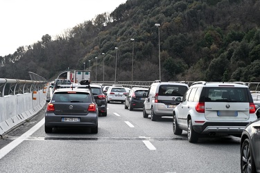 Genova, reportage sulla autostrada A10 tra aeroporto e arenzano