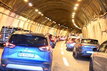 Genova, reportage sulla autostrada A10 tra aeroporto e arenzano