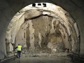 genova - fine scavi galleria metropolitana