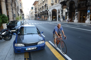 Genova - via XX Settembre - i parcheggi Hotel Bristol e pista ci