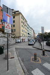 Genova - via del Molo - zona traffico limitato con dissuasori mo
