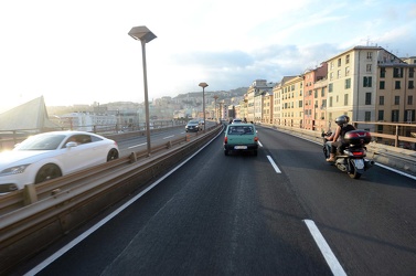 Genova - giro in moto - sopraelevata moto
