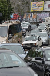 Genova - traffico congestionato a causa chiusura strada sopraele