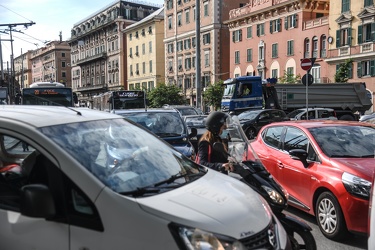 caos traffico Sampierdarena 12062020-3104