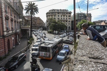 caos traffico Sampierdarena 12062020