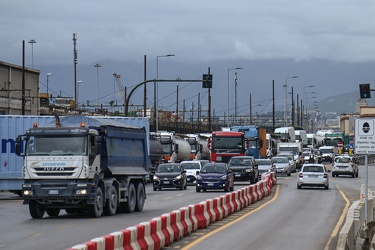 caos traffico san Benigno terminal 15072021-9388