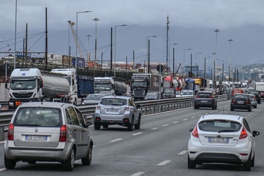 caos traffico san Benigno terminal 15072021-9407