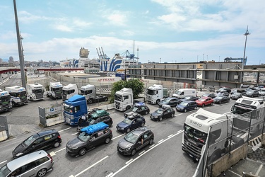 caos traffico san benigno imbarchi 03072021-4059
