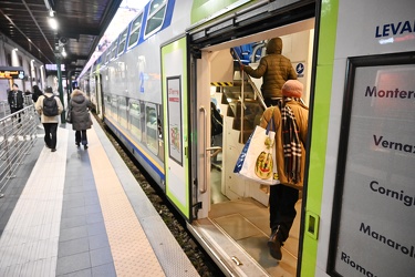 Genova - mattina situazione trasporti pendolari per interruzione